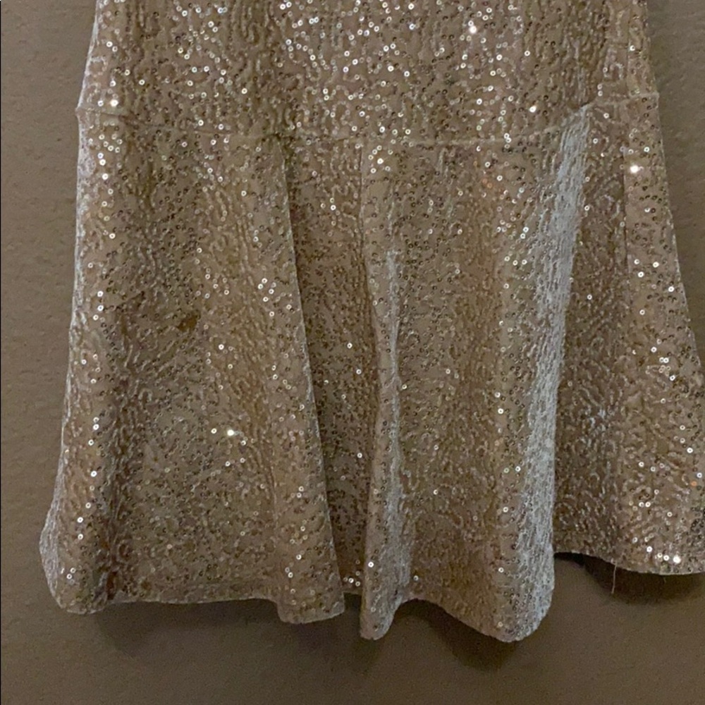 Dress - Picture 3 of 5